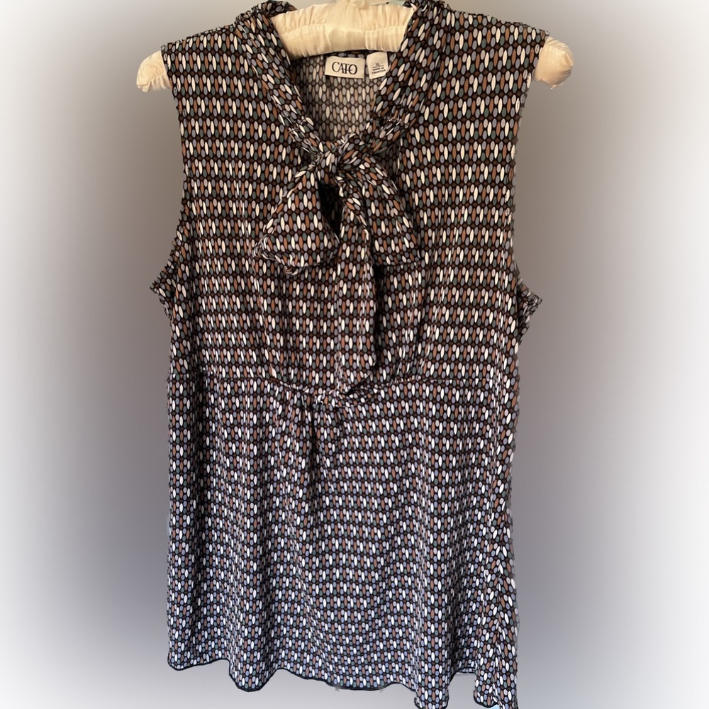 XL Cato sleeveless blouse with neck tie